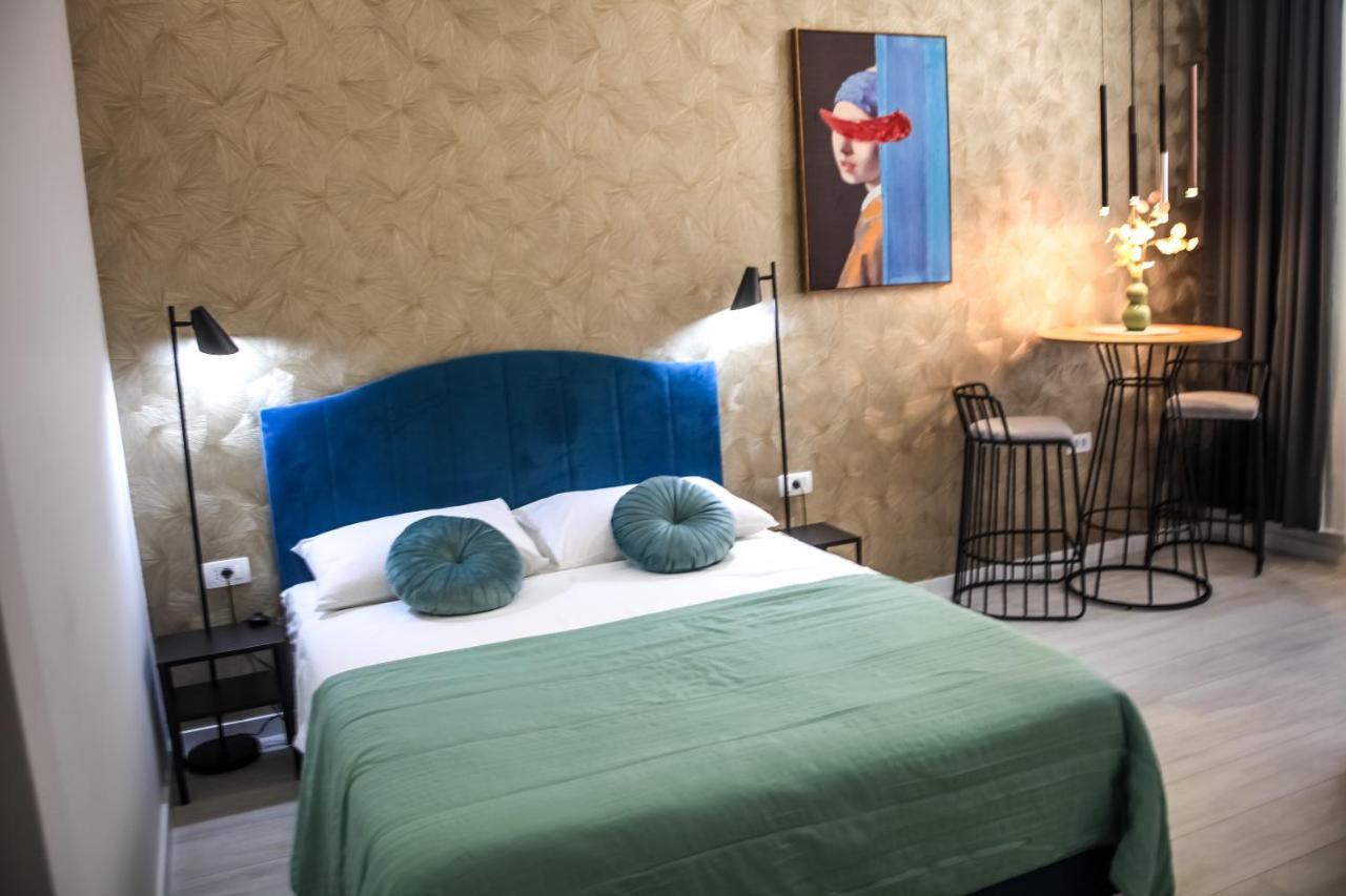 Hedone City Luxury Apartments With Free Parking Пула Экстерьер фото