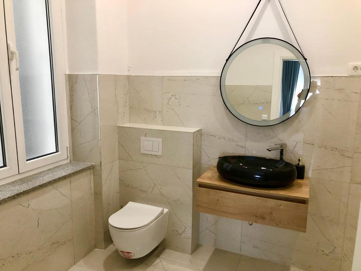 Hedone City Luxury Apartments With Free Parking Пула Экстерьер фото
