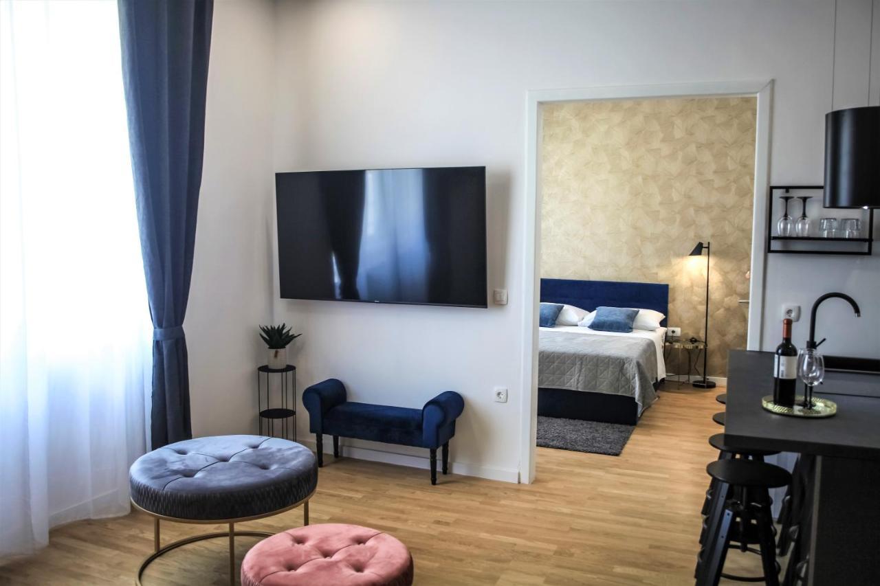 Hedone City Luxury Apartments With Free Parking Пула Экстерьер фото